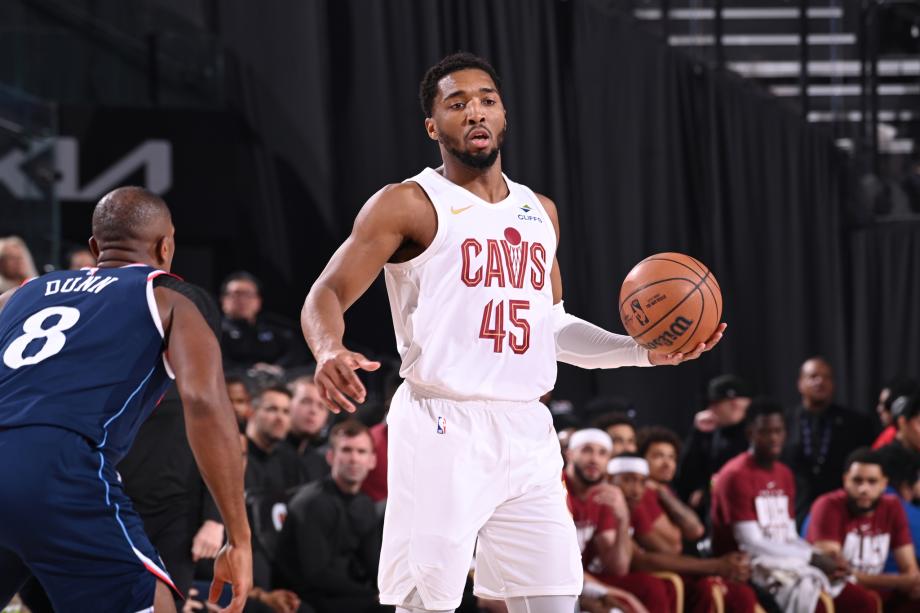 360体育官网-NBA-米切尔29分9助攻 骑士客场轻松战胜快船